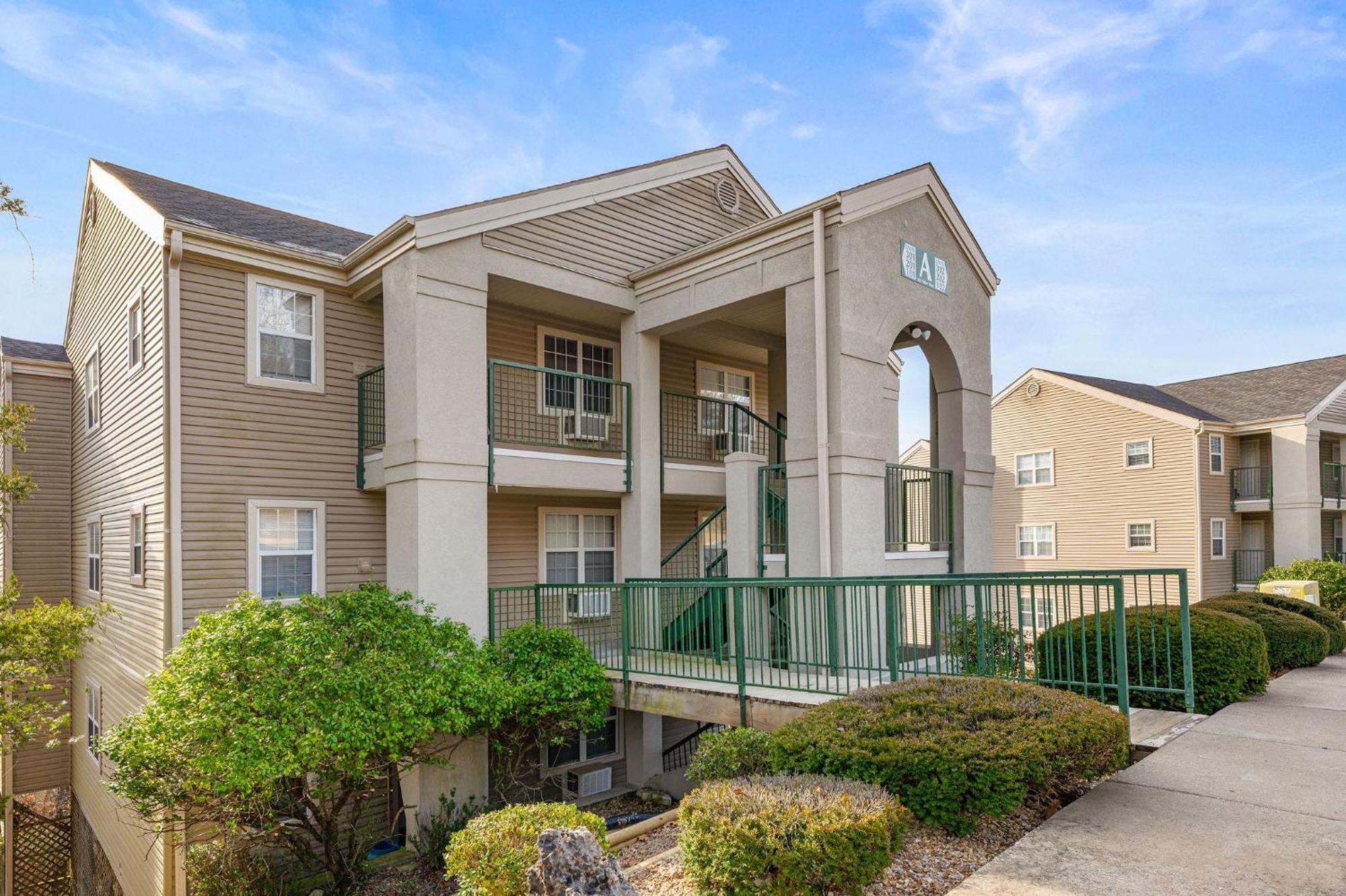 Cozy Top Floor 2Br Condo With View And Amenities!! Point Lookout Eksteriør billede