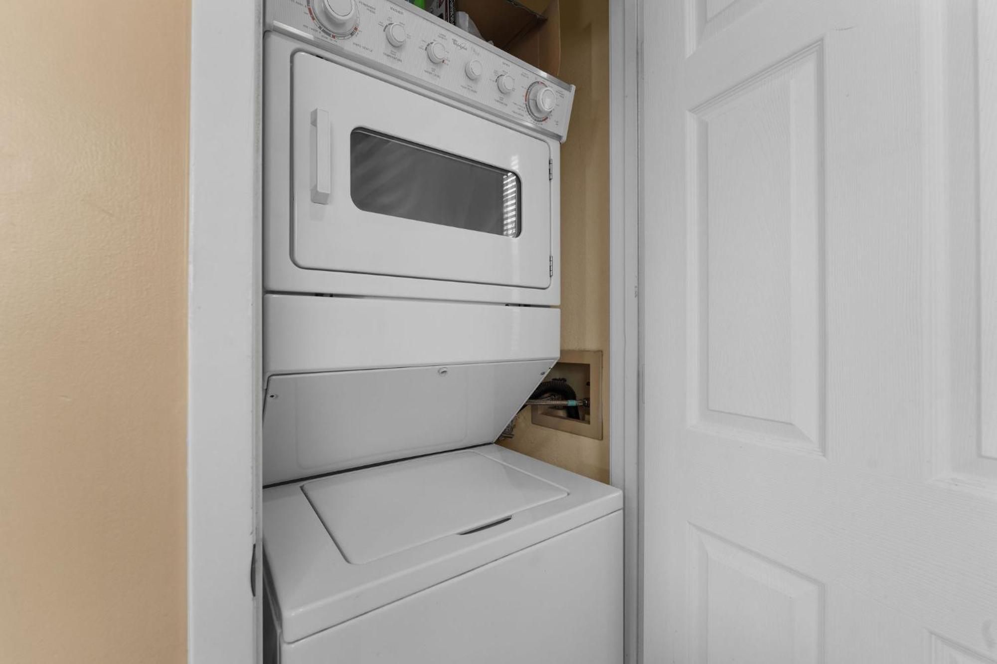 Cozy Top Floor 2Br Condo With View And Amenities!! Point Lookout Eksteriør billede